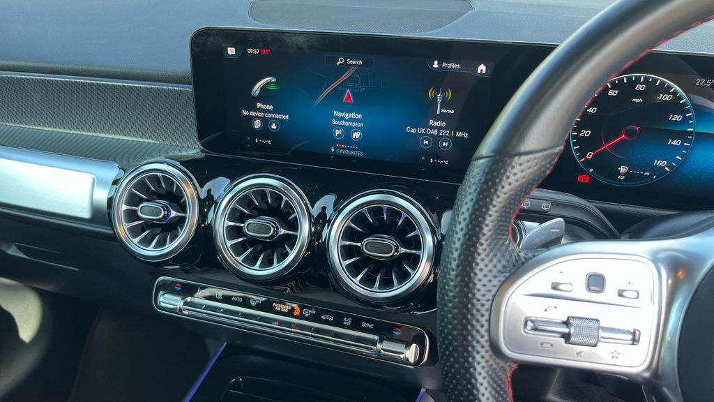 Mercedes-Benz GLB Class Glb 200 Amg Line Executive 7G-tronic Black #15