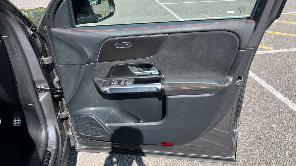 Mercedes-Benz GLB Class Glb 200 Amg Line Executive 7G-tronic Black #44