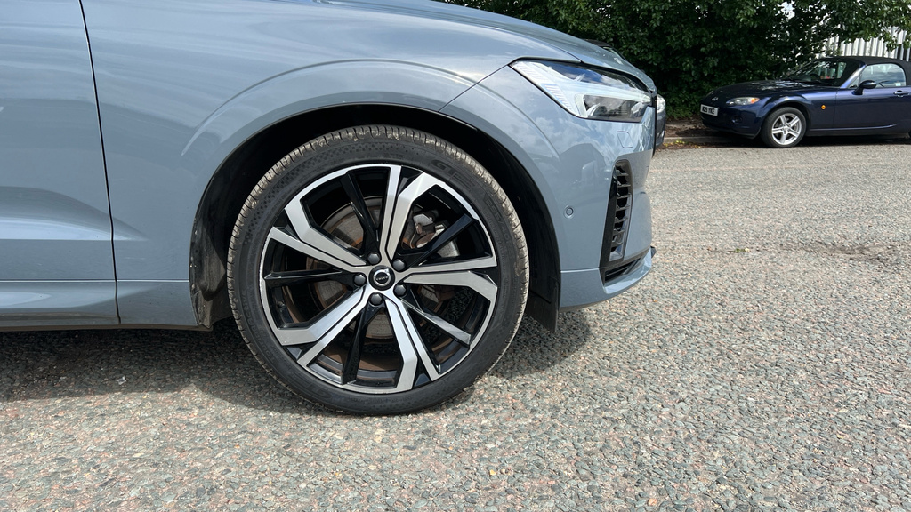 Volvo XC60 2.0 B4d Plus Dark Awd Geartronic Grey #20