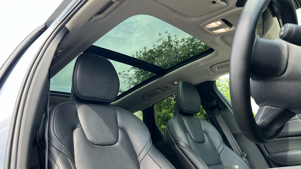 Volvo XC60 2.0 B4d Plus Dark Awd Geartronic Grey #37