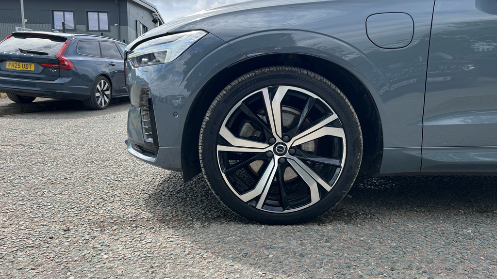 Volvo XC60 2.0 B4d Plus Dark Awd Geartronic Grey #22
