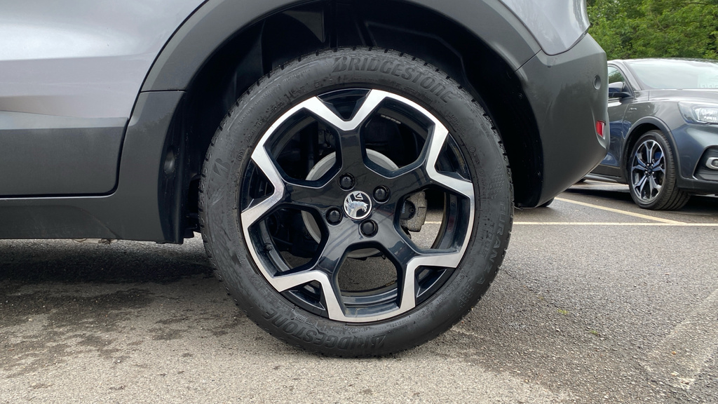Vauxhall Crossland Ultimate Grey #31