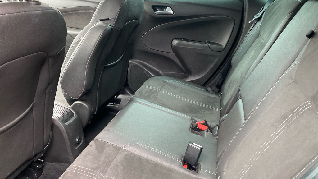 Vauxhall Crossland Ultimate Grey #27