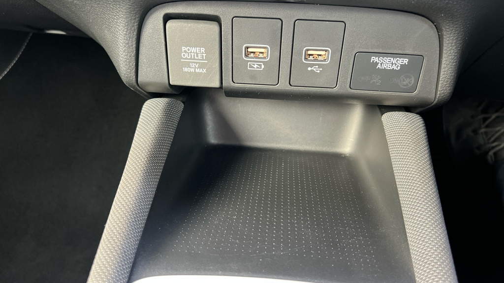 Honda Jazz 1.5 I-mmd Hybrid Elegance Ecvt White #37
