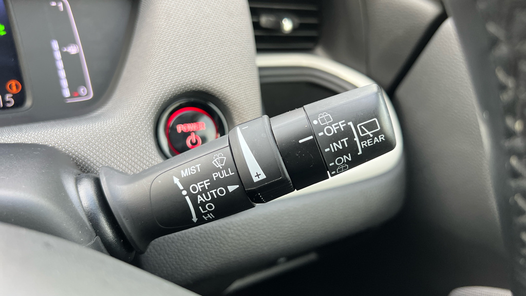Honda Jazz 1.5 I-mmd Hybrid Elegance Ecvt White #25