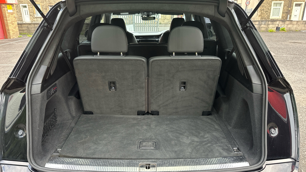 Audi Q7 Black Edition 50 Tdi Quattro 286 Ps Tiptronic Black #25