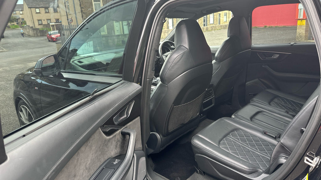 Audi Q7 Black Edition 50 Tdi Quattro 286 Ps Tiptronic Black #40