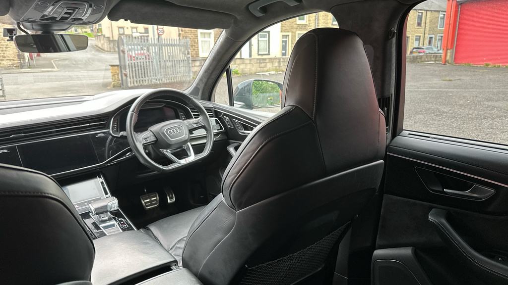 Audi Q7 Black Edition 50 Tdi Quattro 286 Ps Tiptronic Black #44