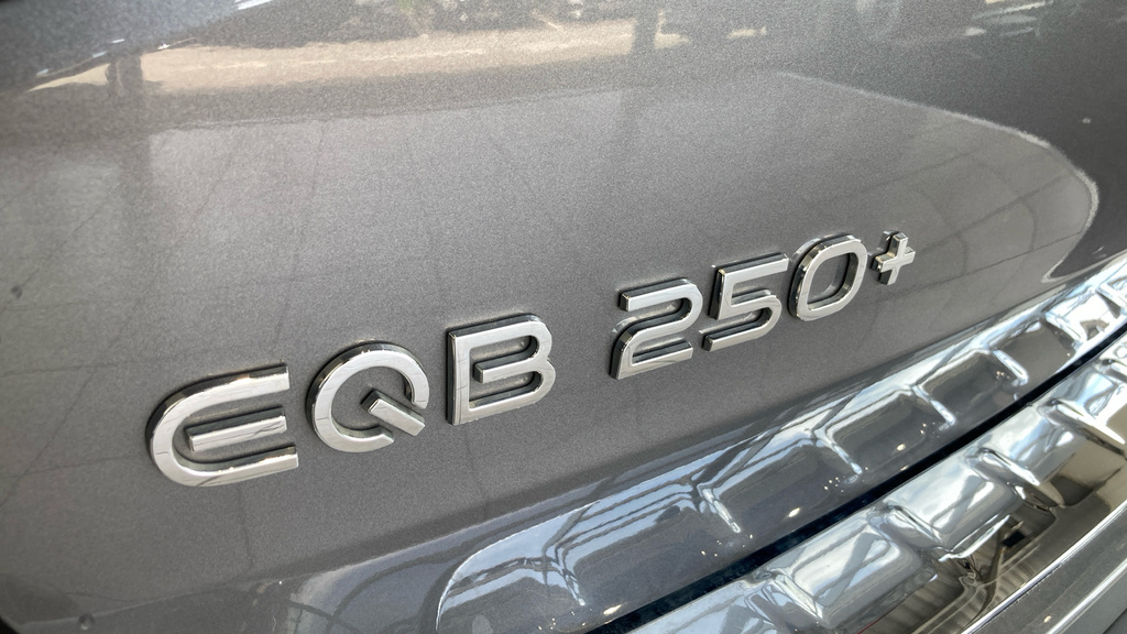 Mercedes-Benz EQB Sport Blue #25