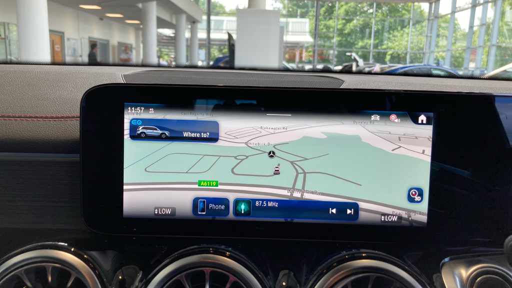 Mercedes-Benz EQB Sport Blue #33
