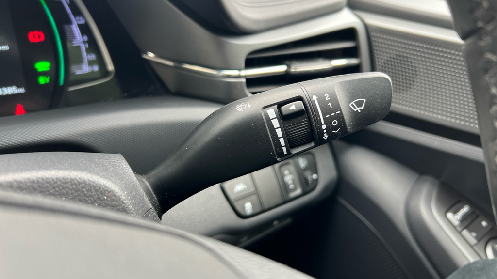 Hyundai Ioniq Hatchback White #27