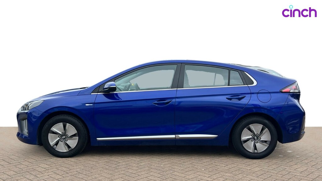 Hyundai Ioniq Hatchback White #6