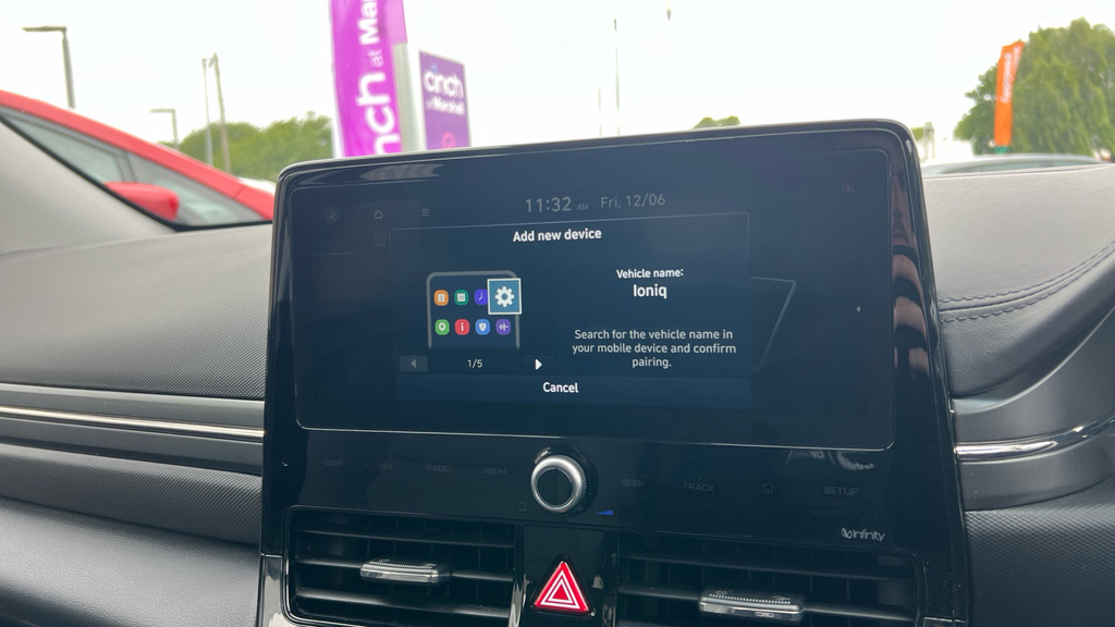 Hyundai Ioniq Hatchback White #33