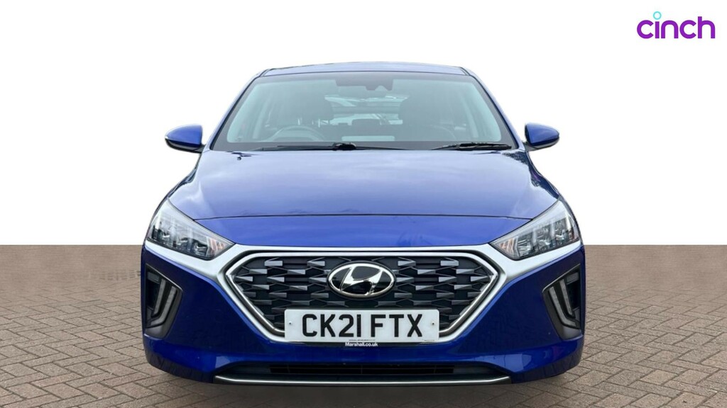 Hyundai Ioniq Hatchback White #8
