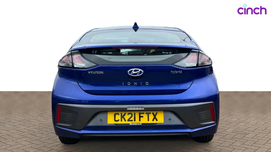 Hyundai Ioniq Hatchback White #4