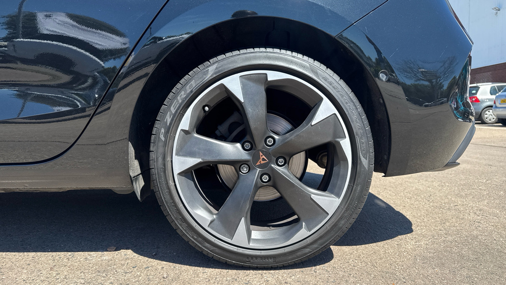 Cupra Leon 1.5 Etsi V1 Design Edition Dsg Grey #18