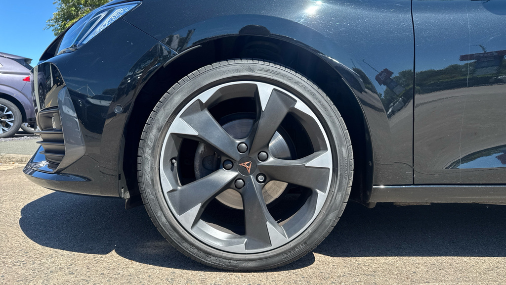 Cupra Leon 1.5 Etsi V1 Design Edition Dsg Grey #19