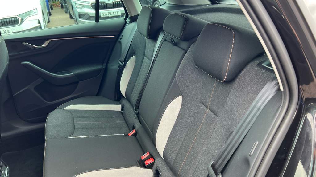 Skoda Kamiq 1.5 Tsi Se Dsg Silver #19