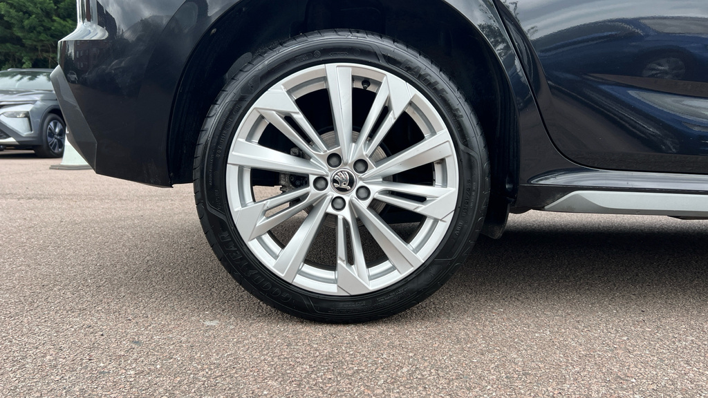 Skoda Kamiq 1.5 Tsi Se Dsg Silver #23