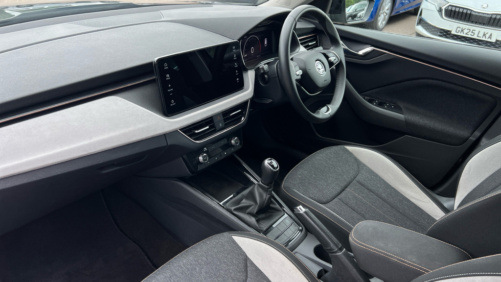 Skoda Kamiq 1.5 Tsi Se Dsg Silver #11
