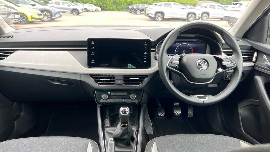 Skoda Kamiq 1.5 Tsi Se Dsg Silver #12