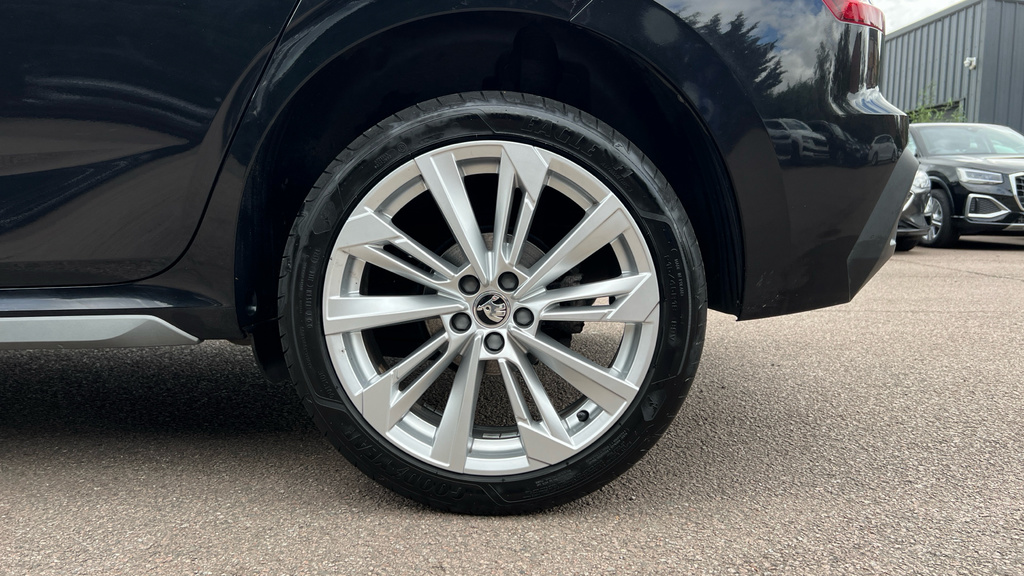 Skoda Kamiq 1.5 Tsi Se Dsg Silver #24