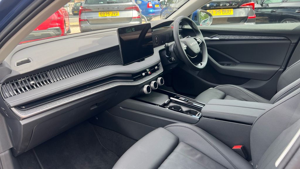 Skoda Superb 2.0 Tdi Se L Dsg Silver #10