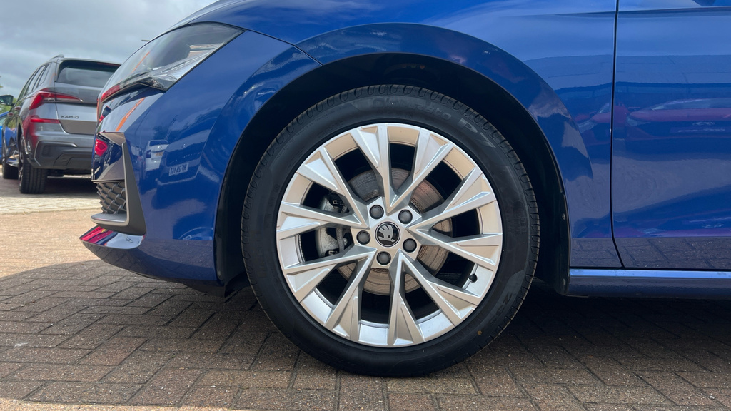 Skoda Superb 2.0 Tdi Se L Dsg Silver #19