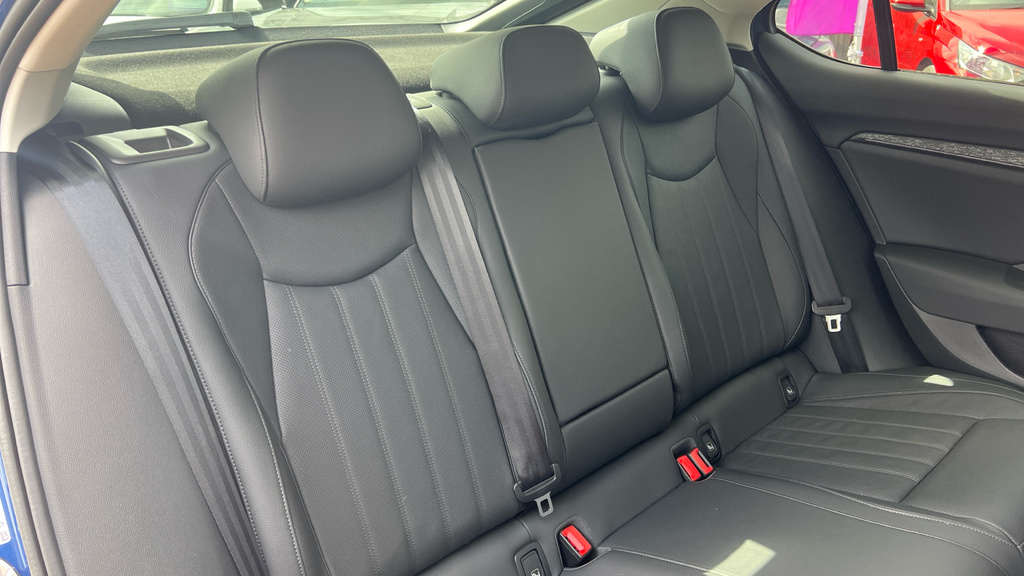 Skoda Superb 2.0 Tdi Se L Dsg Silver #14