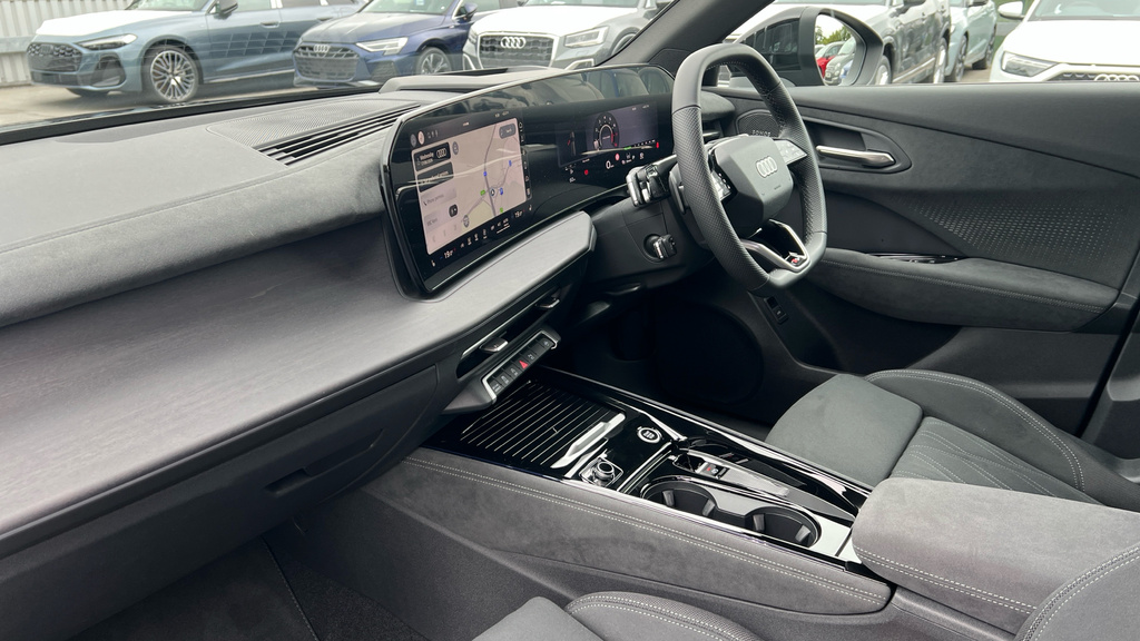 Audi Q3 Audi Q3 S Line 35 Tfsi 150 Ps 6-Speed Black #10