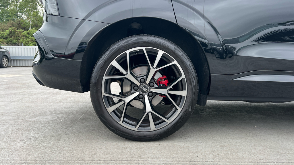 Audi Q3 Audi Q3 S Line 35 Tfsi 150 Ps 6-Speed Black #25