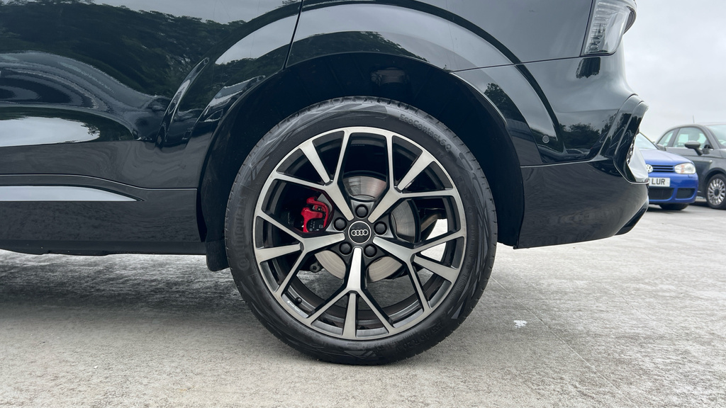 Audi Q3 Audi Q3 S Line 35 Tfsi 150 Ps 6-Speed Black #24