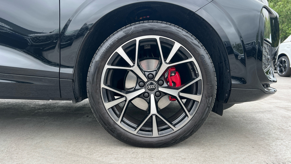 Audi Q3 Audi Q3 S Line 35 Tfsi 150 Ps 6-Speed Black #22