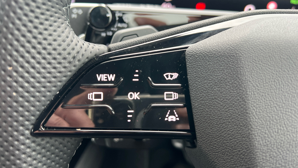 Audi Q3 Audi Q3 S Line 35 Tfsi 150 Ps 6-Speed Black #33