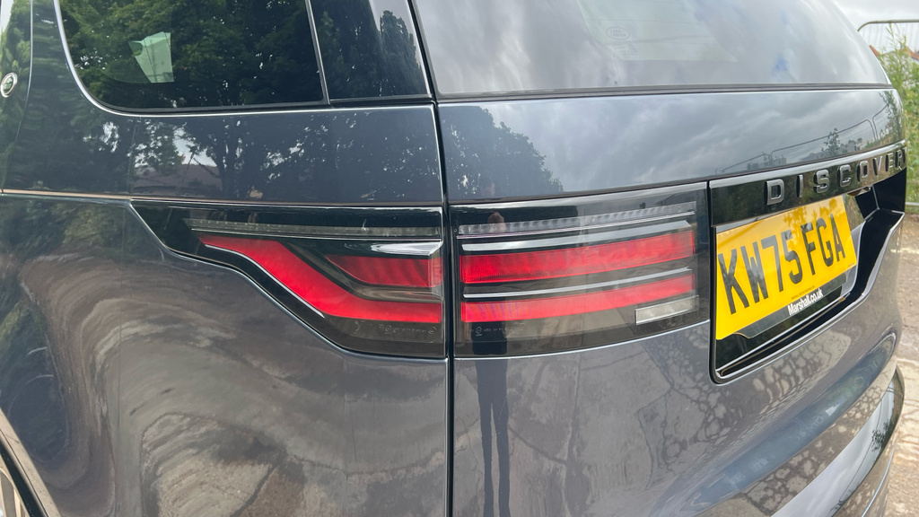 Land Rover Discovery 3.0 D350 35Th Edition Black #30