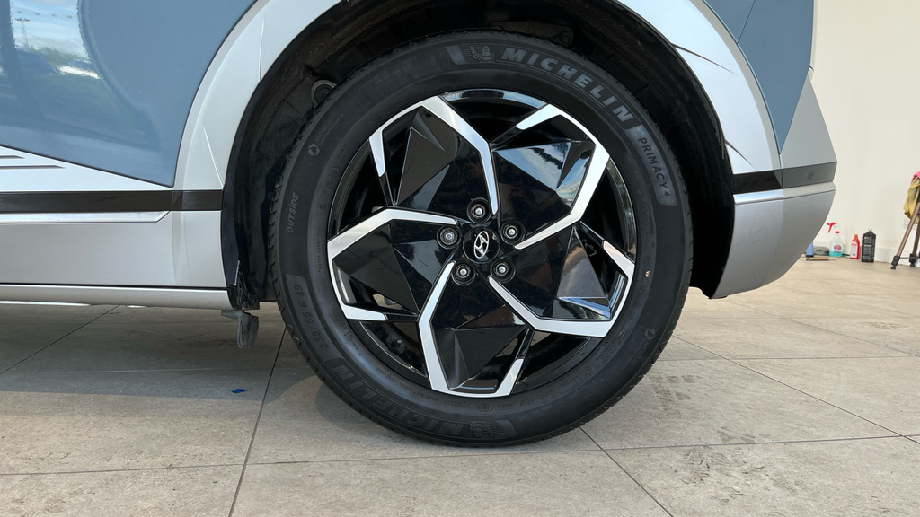 Hyundai Ioniq 5 Hatchback Gold #35