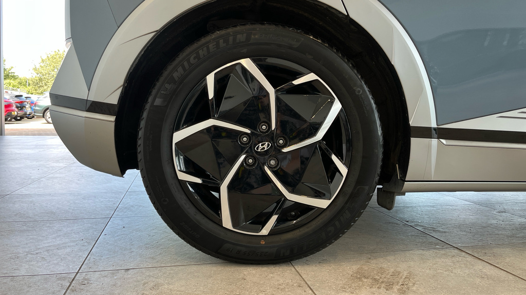 Hyundai Ioniq 5 Hatchback Gold #36