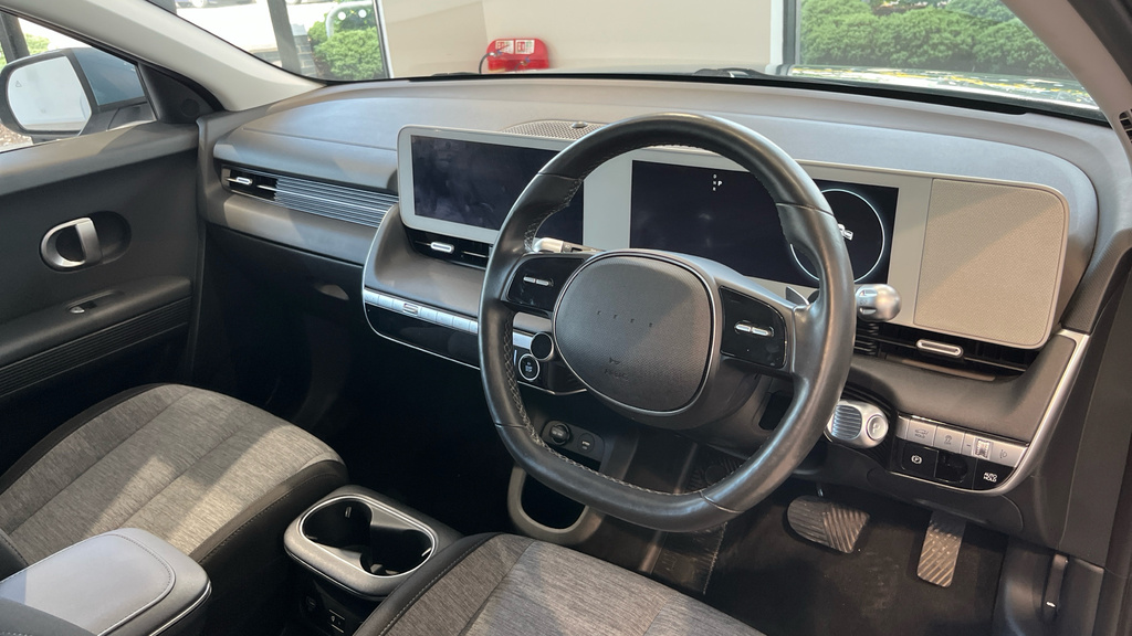 Hyundai Ioniq 5 Hatchback Gold #15
