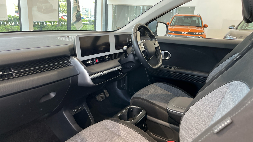 Hyundai Ioniq 5 Hatchback Gold #20