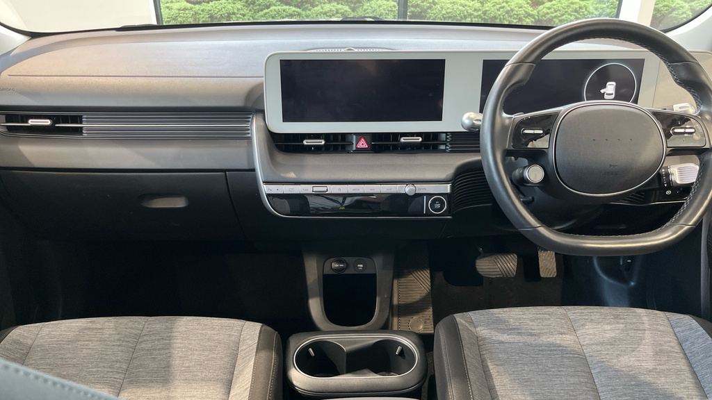 Hyundai Ioniq 5 Hatchback Gold #24