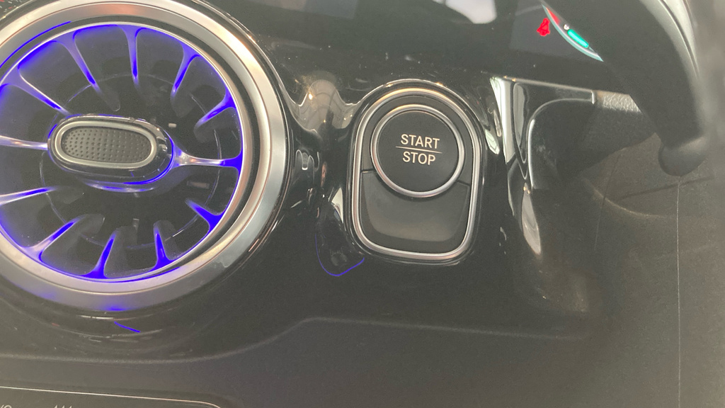 Mercedes-Benz EQA Eqa 250 140Kw Amg Line 66.5Kwh Blue #39