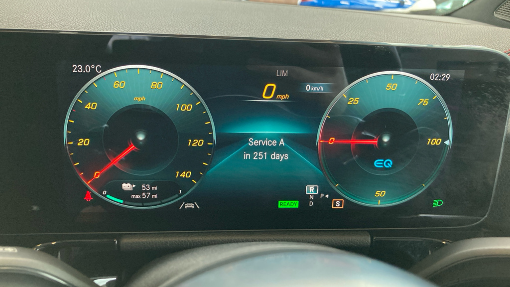 Mercedes-Benz EQA Eqa 250 140Kw Amg Line 66.5Kwh Blue #27
