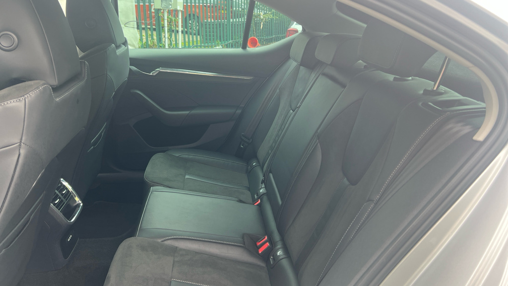 Skoda Octavia 2.0 Tsi 245Ps Vrs Dsg Black #15
