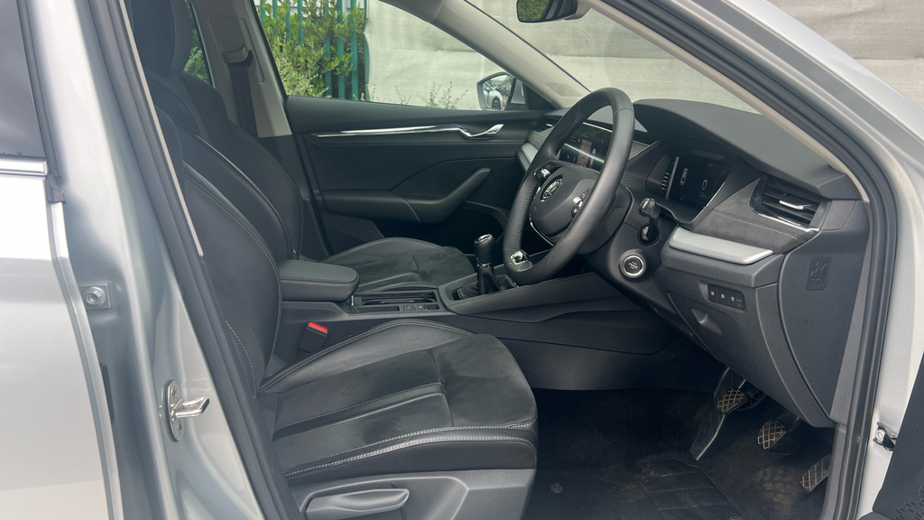 Skoda Octavia 2.0 Tsi 245Ps Vrs Dsg Black #28