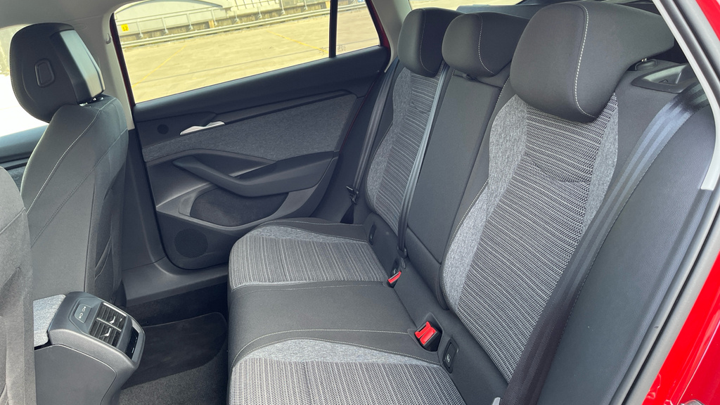 Skoda Superb 2.0 Tdi Se L Dsg Grey #30