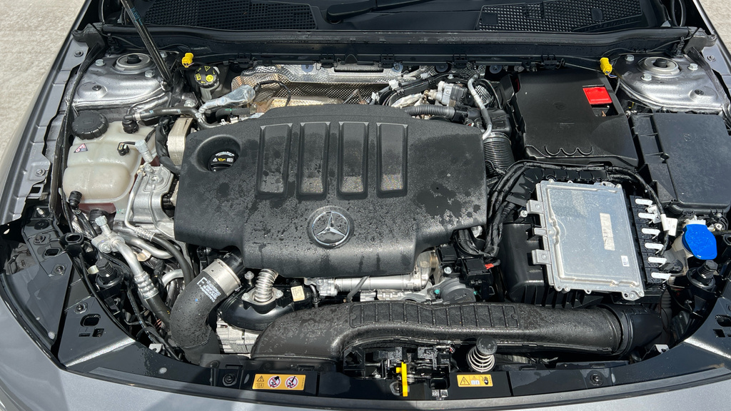 Mercedes-Benz CLA Class Cla 200 Amg Line Premium White #21