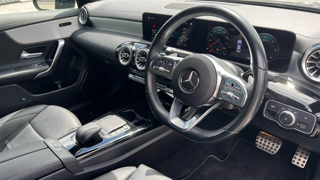 Mercedes-Benz CLA Class Cla 200 Amg Line Premium White #9