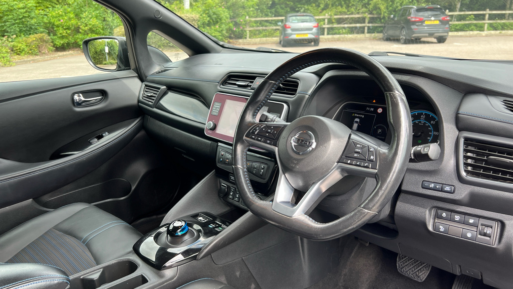 Nissan Leaf 160Kw E N-connecta 62Kwh Grey #17