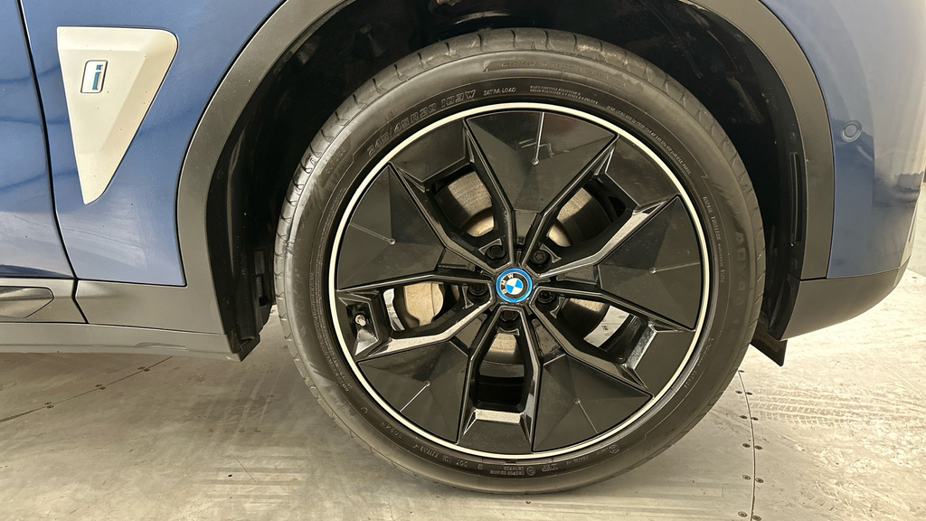 BMW iX3 210Kw Premier Edition Pro 80Kwh Blue #29