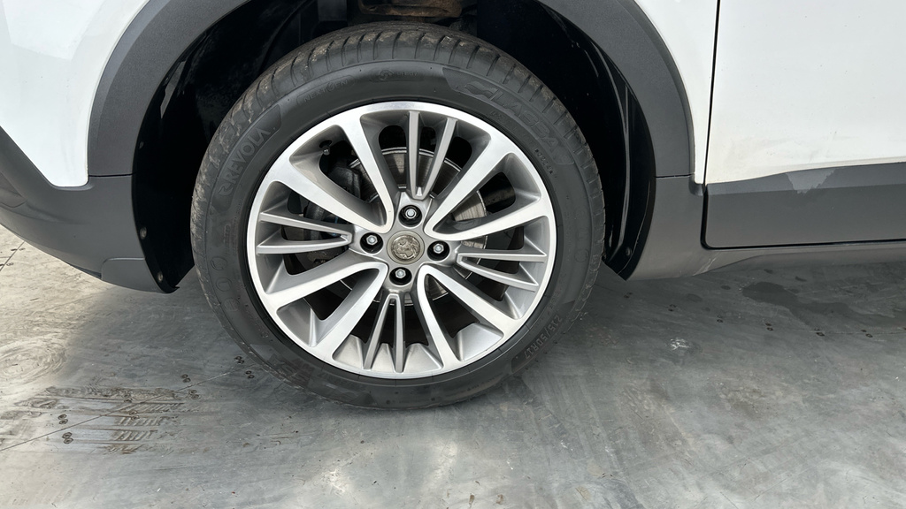 Vauxhall Crossland X 1.2 Turbo Elite Black #21